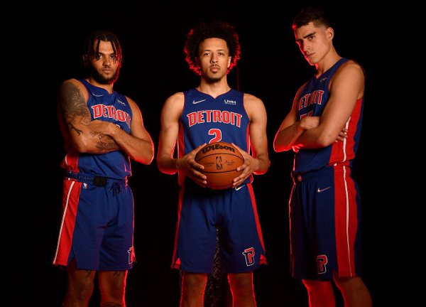 行穿越桥头 行穿越桥头