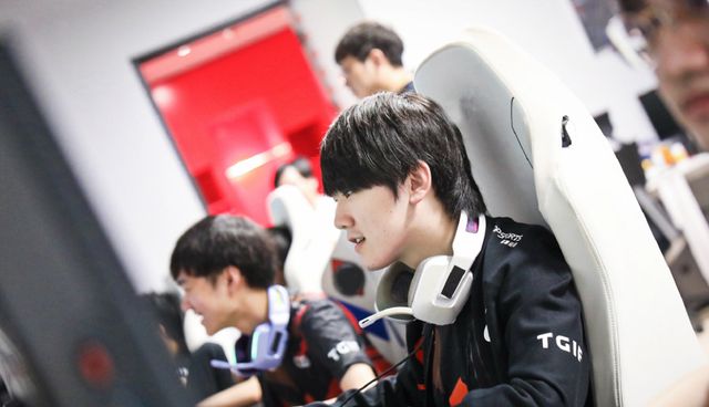 1年率领密 1年率领密